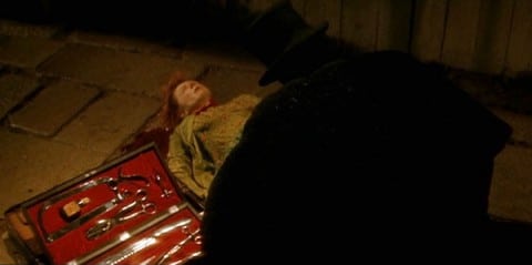 from-hell-2001-movie-review-jack-the-ripper-murder-scene